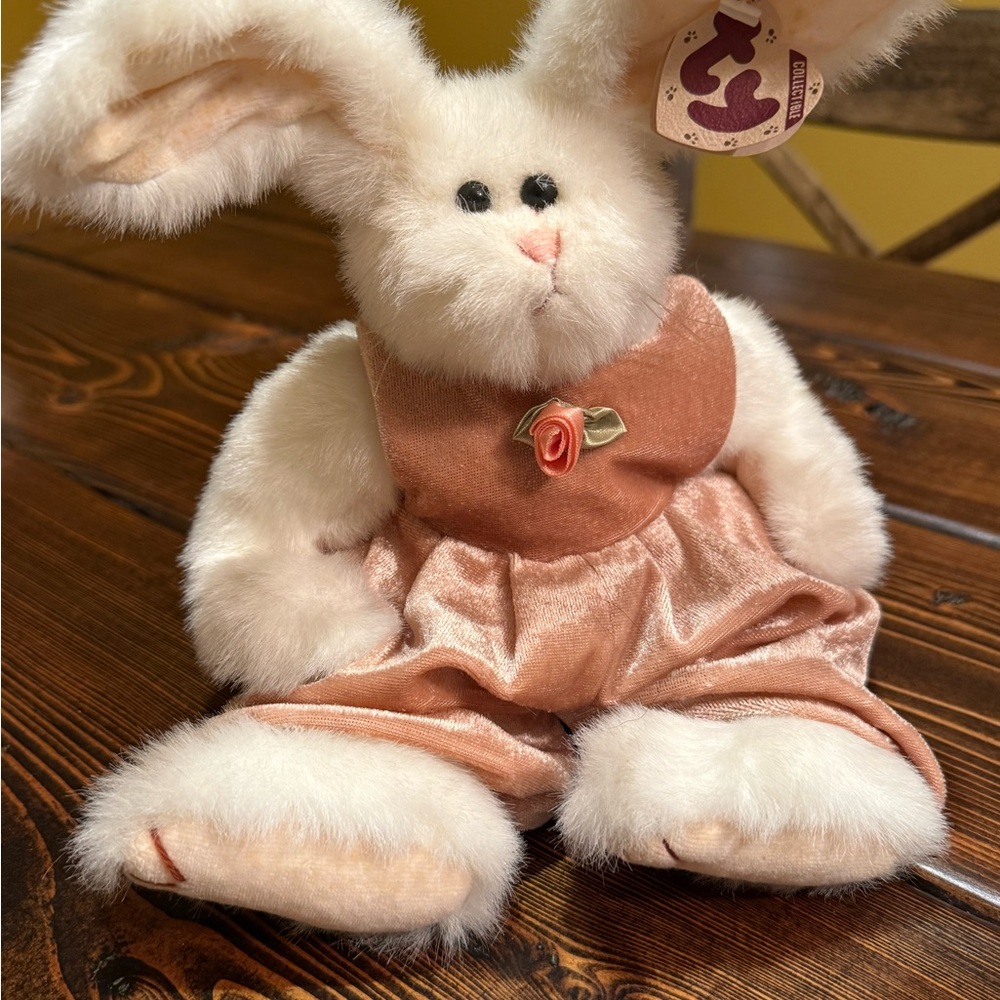 TY Plush Bunny- Sara- 1993